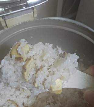 画像: 旬の味覚・こだわり米で栗ご飯！